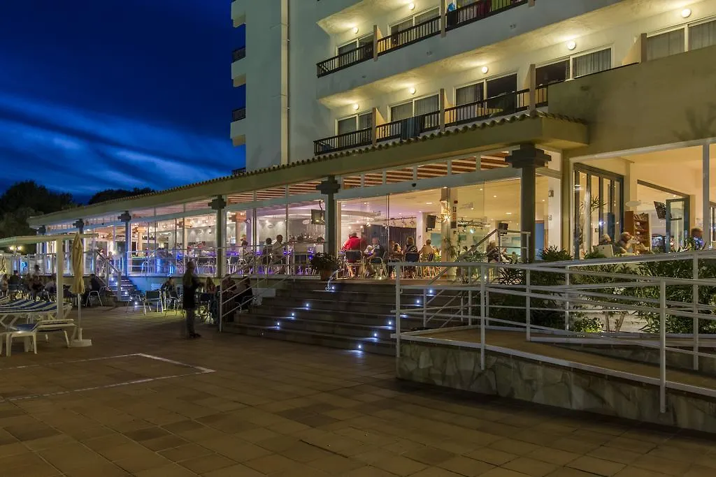 Hotel Caribe Es Canar